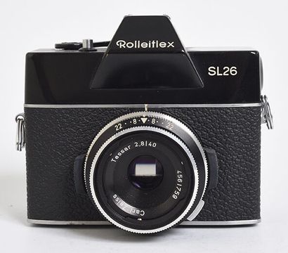 null Boitier argentique couleur noire Rolleiflex SL26 avec objectif Carl Zeiss Tessar...
