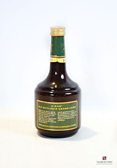 null 1 bouteille	Liqueur à base de malt Whisky DIANA'S Sahnelikör Alt Berliner (Allemagne)		

	70...