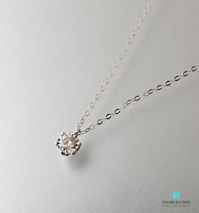 null Necklace in white gold 750 thousandths decorated with a pendant set with a diamond...