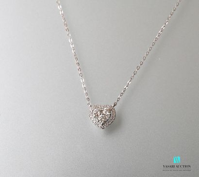 null Necklace in white gold 750 thousandth holding a pendant in the shape of heart...