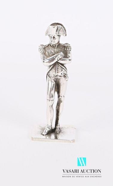 Statuette en argent figurant Napoléon 
Poids...