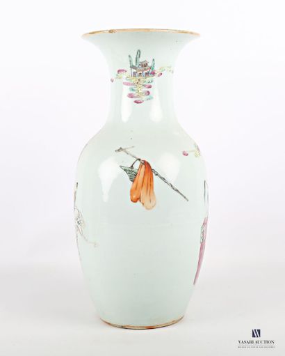 null CHINA - Canton,

Porcelain vase of baluster form with fencai enamel decoration...