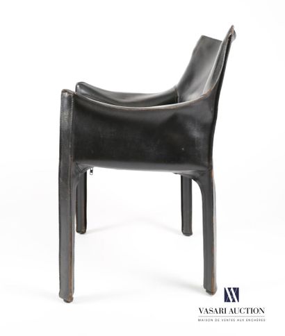 null BELLINI Mario (born in 1935)

Armchair 413 called Cab in black leather.

Edition...