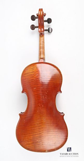 null 
Violin made in Mirecourt in the workshops and under the direction of R & Millant...