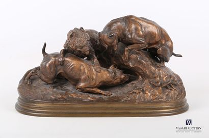 null MENE Pierre-Jules (1810-1879)

Chiens à l'arrêt devant un terrier 

Bronze à...