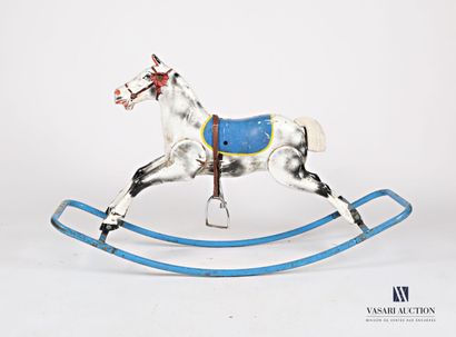 null Rocking horse in lacquered sheet metal of mark TRIANG, the tail in rubber, stirrups...