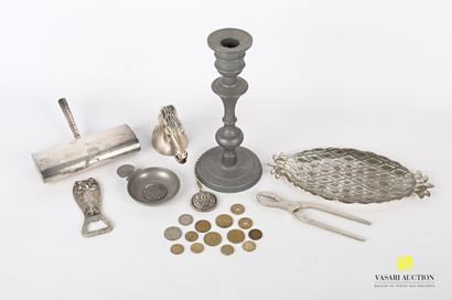 null Lot including a pewter candlestick, the baluster shaft (Height: 22 cm), a silver...