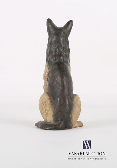 null Sujet en bronze peint figurant un berger allemand assis

Haut. : 10 cm