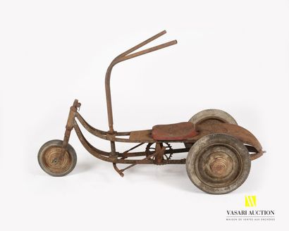 null Tricycle in sheet metal, the saddle lacquered red and the frame marked "Cyclo...