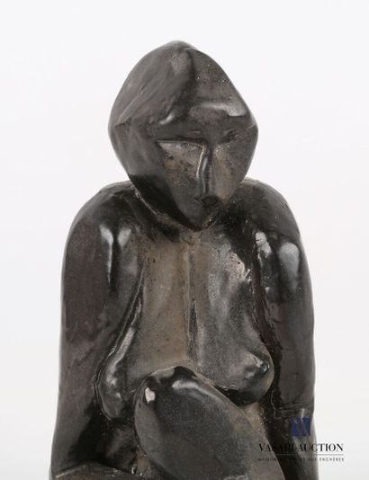 null UZAC François (1926-2022)

Sujet en terre cuite émaillée noir figurant une femme...