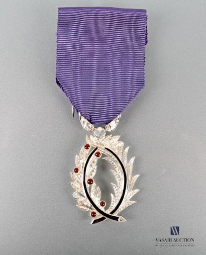 null Order of the Academic Palms. Third model (decree of 1955). Silver and purple...