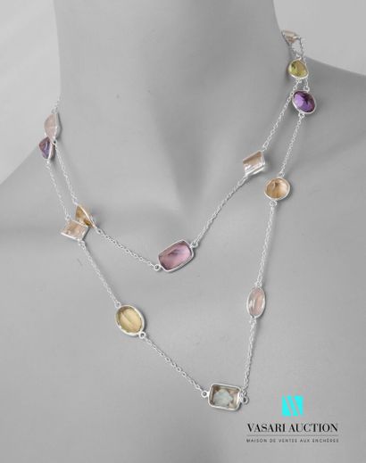 null Silver long necklace with faceted multicolored stones, the lobster clasp.

Gross...