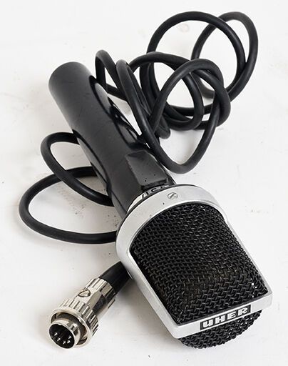 null Two UHER M517 microphones

Good condition. No guarantee of functioning.