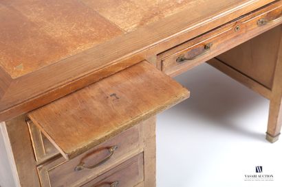 null Natural wood desk with molding, the tray of rectangular shape darkened with...