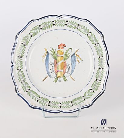 null LUNEVILLE - Keller and Guérin

Earthenware plate with revolutionary decoration...