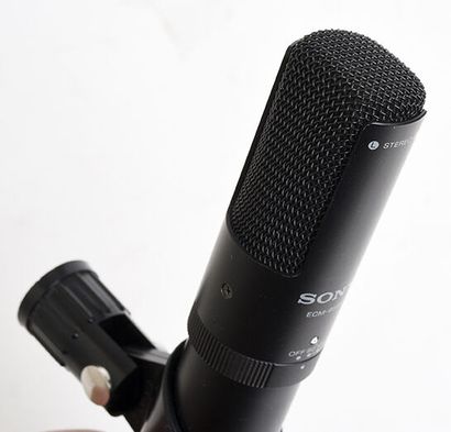 null Stereo Microphone SONY ECM - 959V for digital + its support

Very good condition,...