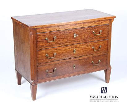 null Natural wood chest of drawers, the tray of rectangular form, it opens in front...