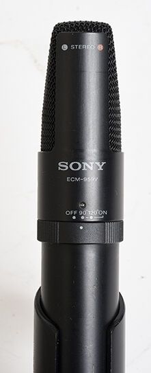 null Stereo Microphone SONY ECM - 959V for digital + its support

Very good condition,...