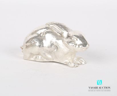 null Silver subject representing a lying rabbit

Weight : 106,20 g

Length : 5 c...