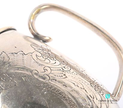 null Cup in silver 800 thousandth with handle, the body decorated with a blind cartouche...