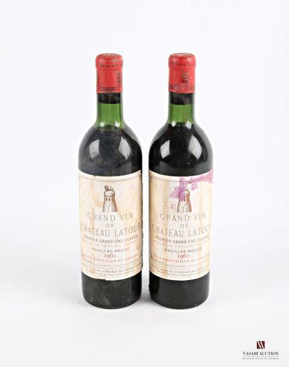 null 2 bottles Château LATOUR Pauillac 1er GCC 1960

And. a little faded and stained...