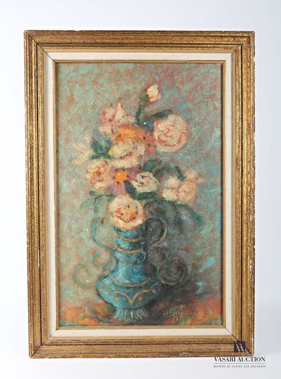 null APPENNINI Yvonne (1928-1988)

Bouquet de rose dans un vase sur un entablement

Huile...