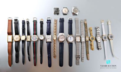 null Lot de montres bracelet comprenant une montre de marque Y. Lansac, une montre...