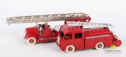 null DINKY TOYS (FRANCE MECCANO)

Fireman's ladder 32D

First aid fire truck Berliet...