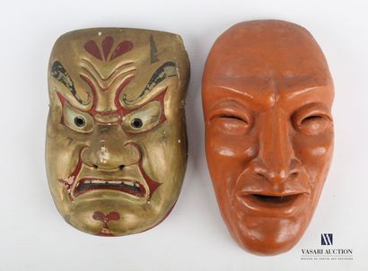 null Noh theater mask in wood with polychrome patina

(wear and jumps of patina)

Height...