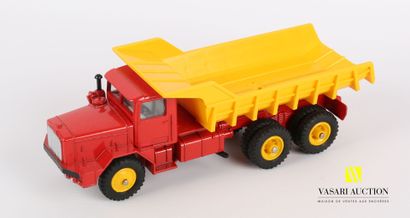 null DINKY TOYS MECCANO TRIANG (FR)

Berliet G.B.O with tipping quarry body - With...