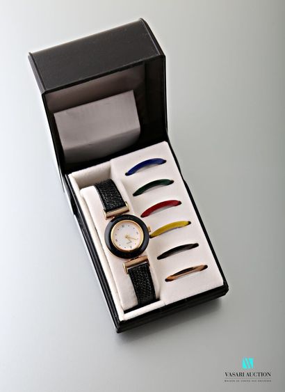 null Lot of wrist watches including a watch brand Y. Lansac, a watch brand Althus...