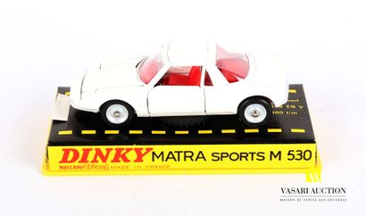 null DINKY MECCANO TRIANG (FR)

Cinq boites : Matra sports M 530 - Peugeot 504 -...