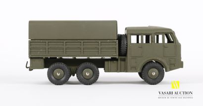 null DINKY TOYS (FR)

Set of six vehicles : Panhard armored reconnaissance vehicle...