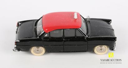 null DINKY TOYS (FR)

Lot of four vehicles : Taxi Ariane Simca Ref 542 - Floride...