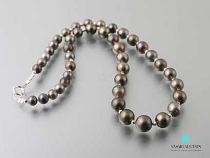 null Collier en chute de perles de culture de Tahiti de 8 à 12,2 mm alternées de...