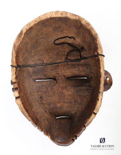 null TCHOKWE (?) 

Mask of rank in carved wood with polychrome patina, the forehead...