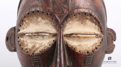 null TCHOKWE (?) 

Mask of rank in carved wood with polychrome patina, the forehead...
