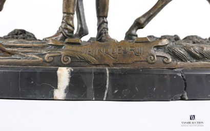 null MÈNE Pierre-Jules (1810-1879)

Le Vainqueur !!!

Bronze à patine brun

Signé...
