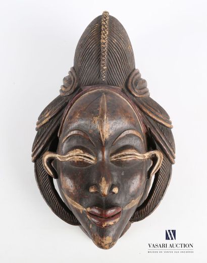 PUNU - GABON

Masque féminin noir en bois...