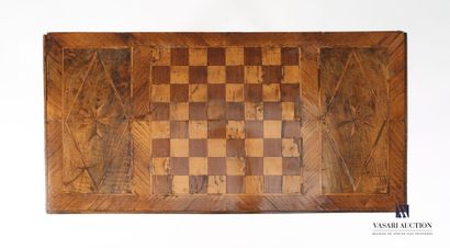 null Table in fruitwood and veneer of fruitwood, the tray decorated in its center...