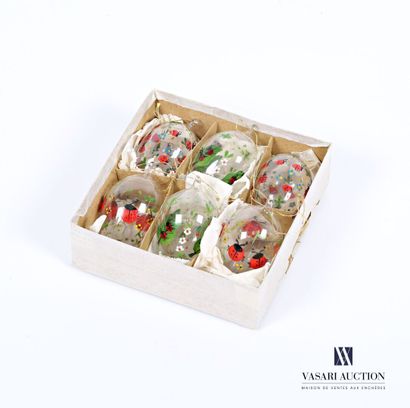 null Lot of six Christmas baubles in blown glass of ovoid form painted with a decoration...