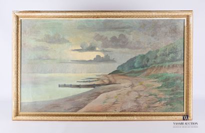 null French school of the XXth century

View of a seaside 

Monogrammed EM lower...
