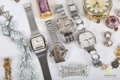 null Lot de montres de marque diverses, sans garantie de fonctionnement, vendu en...