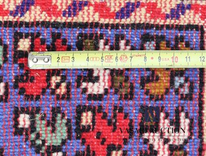 null NORTH AFRICA

Woolen bedspread 

71 x 55,5 cm
