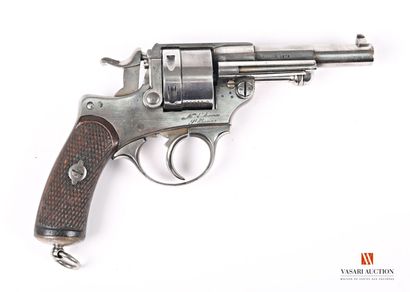 null Beau revolver règlementaire modèle 1873, calibre 11 mm, canon rayé de 11,5 cm,...