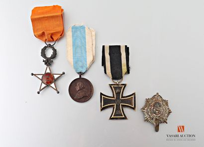 null Ordres et décorations ; 

1) Allemagne, Croix de fer de seconde classe, époque...