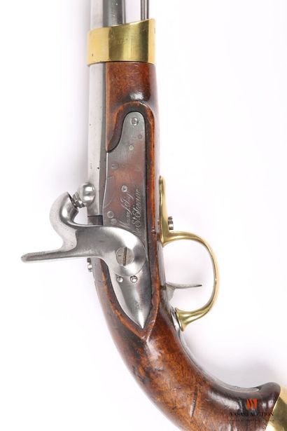 null Pistolet règlementaire de cavalerie modèle AN XIII « T », arme à silex transformée...