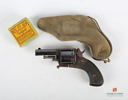null Revolver de poche type British Bulldog calibre 320, canon rayé de 50 mm, marqué...