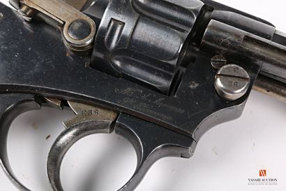 null Exceptionnel revolver règlementaire de Marine modèle 1874, calibre 11 mm, canon...