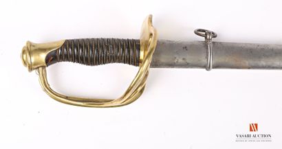 null Sabre de cavalerie type 1854, lame droite de 92 cm, marquée sur le dos Coulaux...